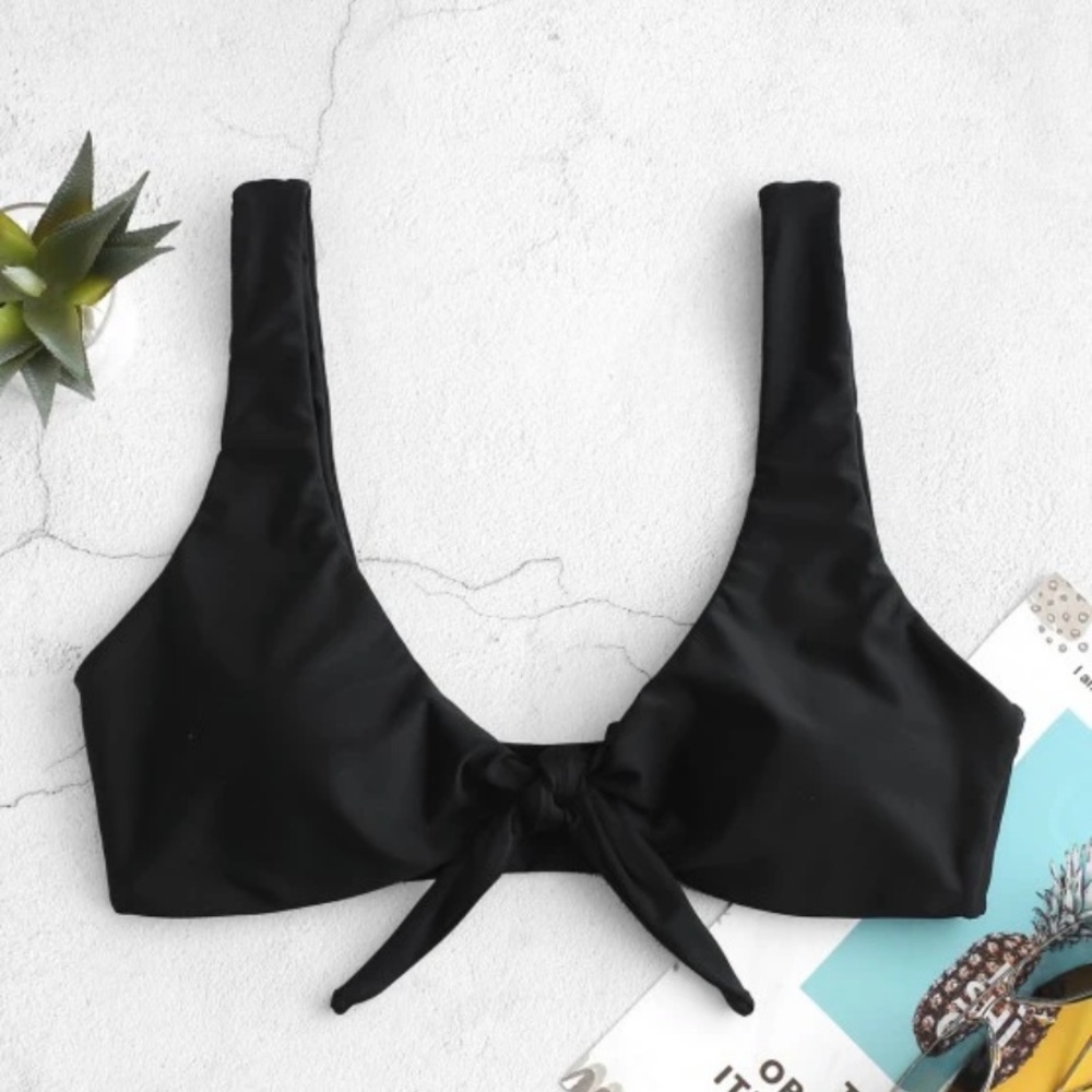 ZAFUL Black Tie Bikini Top